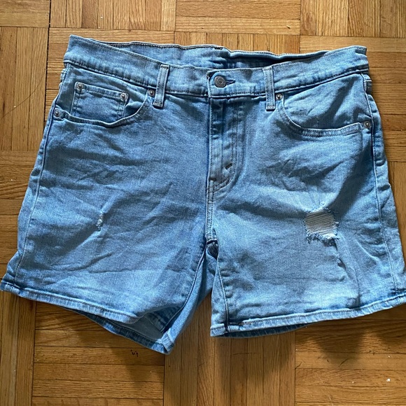 Levi’s shorts 32 size - Picture 2 of 5